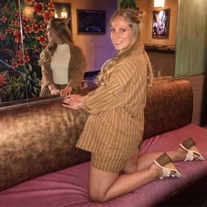 Meet your Posher, Victoria